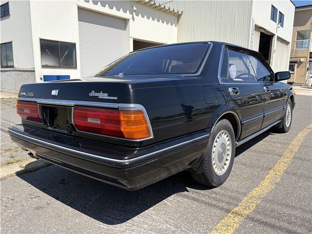 1989 Nissan CEDRIC — фото 4