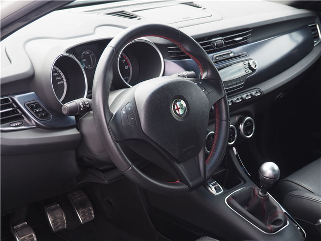 صورة مصغرة 19 لـ 2012 ALFA Romeo GIULIETTA