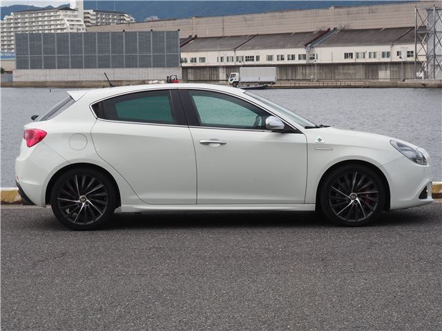 صورة مصغرة 31 لـ 2012 ALFA Romeo GIULIETTA