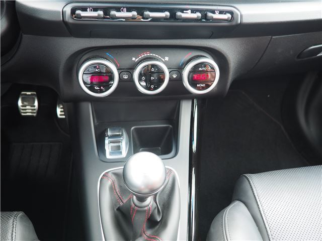 صورة 10 لـ 2012 ALFA Romeo GIULIETTA
