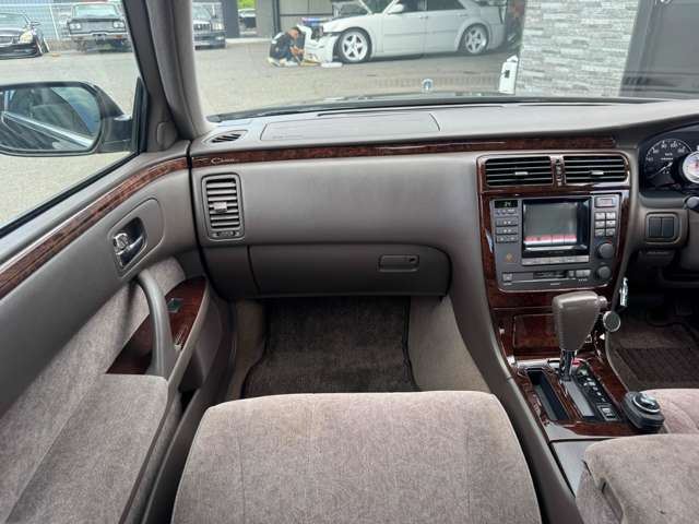 1997 Nissan CIMA — миниатюра 15
