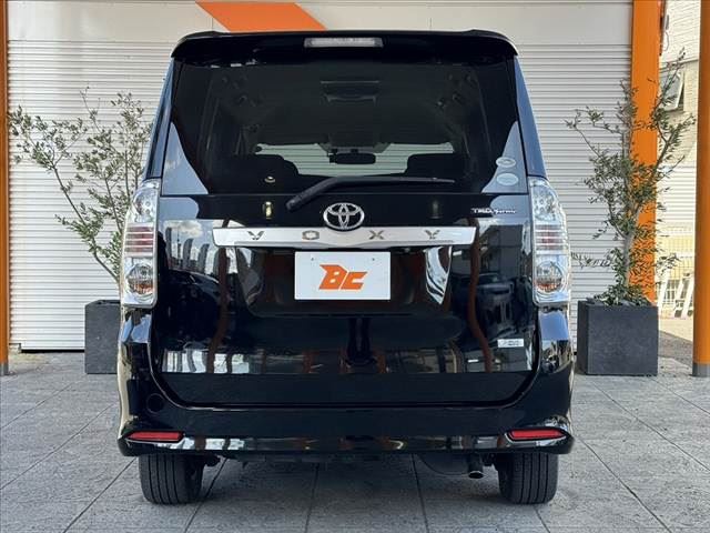 صورة مصغرة 14 لـ 2010 Toyota VOXY