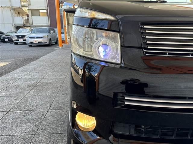 صورة مصغرة 40 لـ 2010 Toyota VOXY