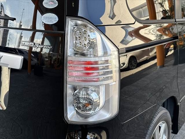صورة مصغرة 43 لـ 2010 Toyota VOXY