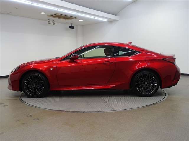 2023 Lexus RC photo 2