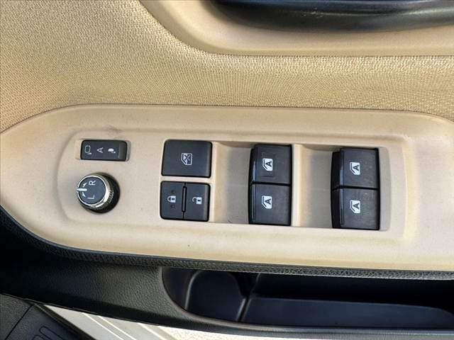 2014 Toyota NOAH thumbnail 28