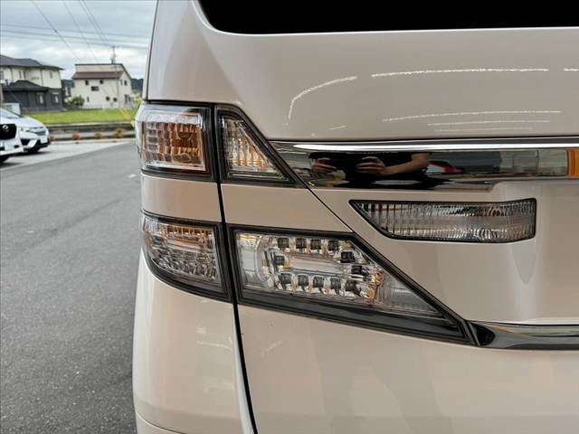2012 Toyota VELLFIRE — миниатюра 36
