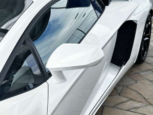 2012 Lamborghini AVENTADOR — миниатюра 38