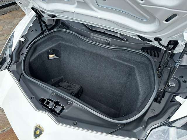 2012 Lamborghini AVENTADOR — миниатюра 43