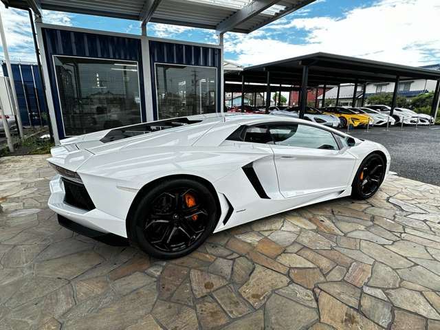 2012 Lamborghini AVENTADOR — миниатюра 47