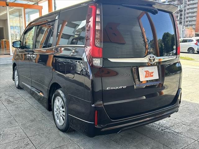 2015 Toyota ESQUIRE — миниатюра 13