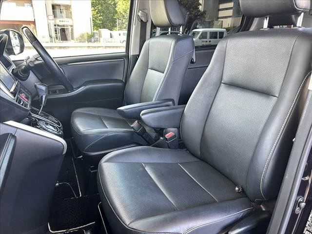 2015 Toyota ESQUIRE — миниатюра 17
