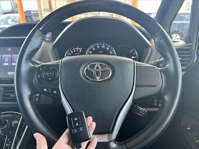 2015 Toyota ESQUIRE — миниатюра 31