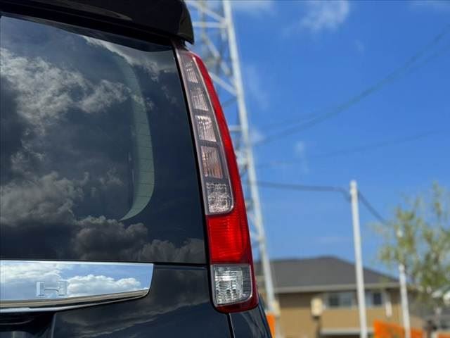 2014 Toyota NOAH thumbnail 36