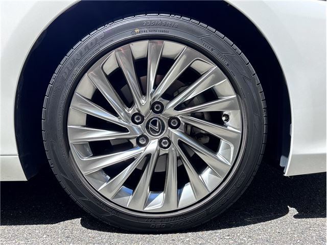 2019 Lexus ES thumbnail 28