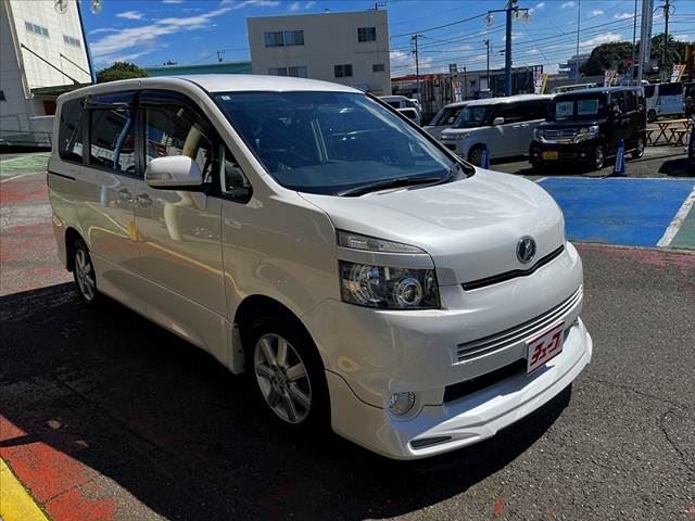 2008 Toyota VOXY — фото 3