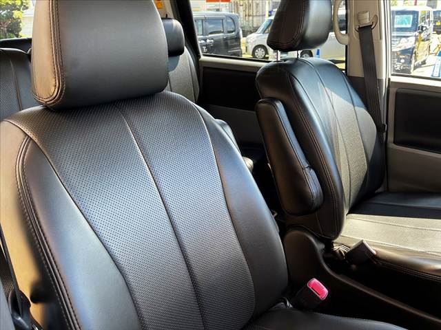 صورة مصغرة 21 لـ 2008 Toyota VOXY