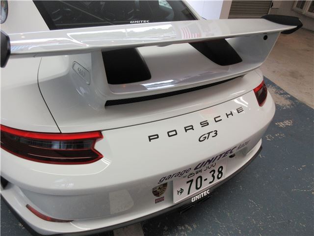 2017 Porsche 911 — миниатюра 12