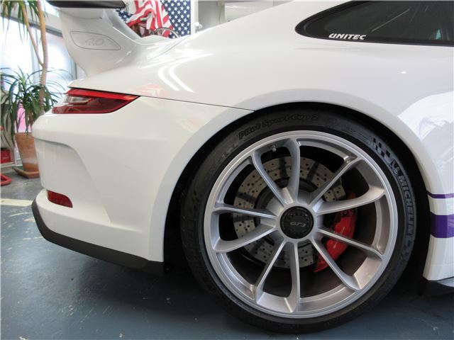 2017 Porsche 911 — миниатюра 13