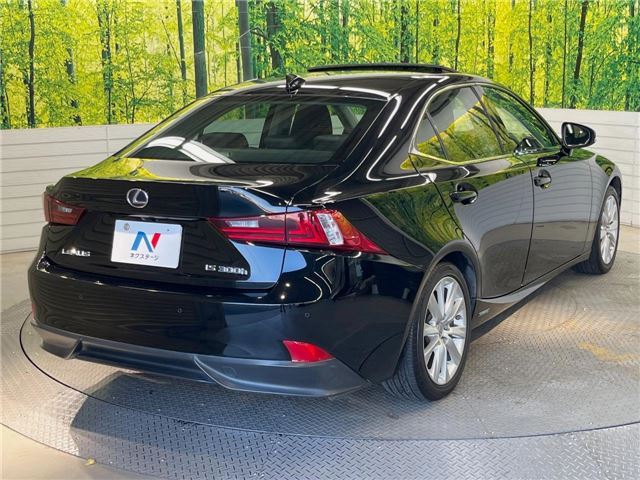 2014 Lexus IS — миниатюра 22