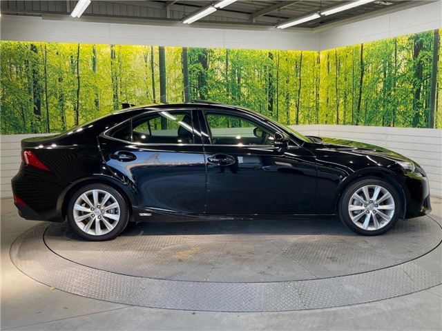 2014 Lexus IS — миниатюра 25