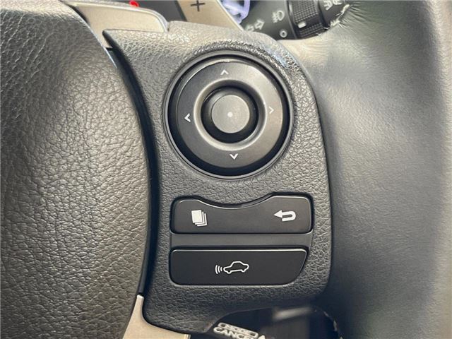 2014 Lexus IS — миниатюра 27