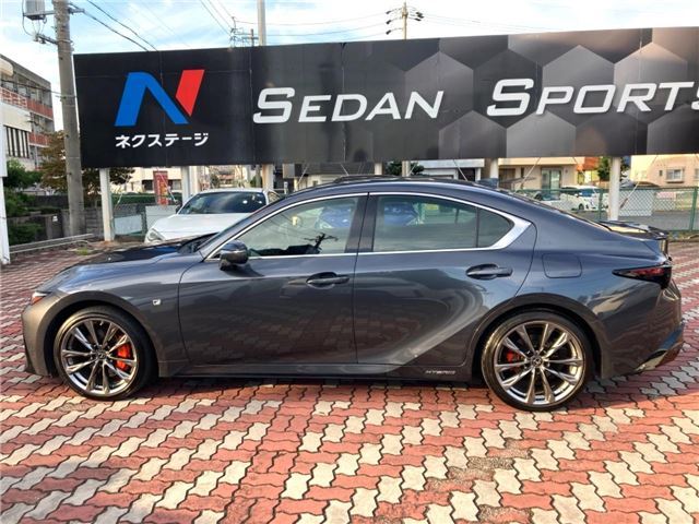 صورة مصغرة 11 لـ 2021 Lexus IS