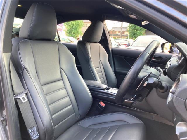 صورة مصغرة 25 لـ 2021 Lexus IS