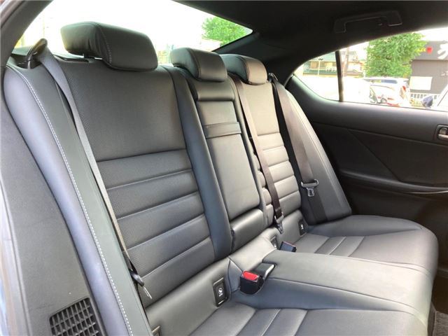 صورة مصغرة 26 لـ 2021 Lexus IS