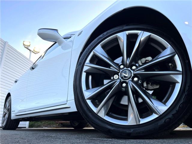 2019 Lexus ES thumbnail 12