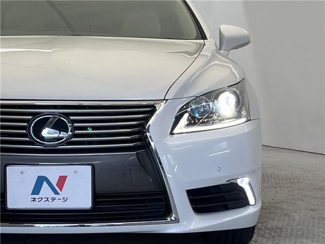 2013 Lexus LS — миниатюра 12