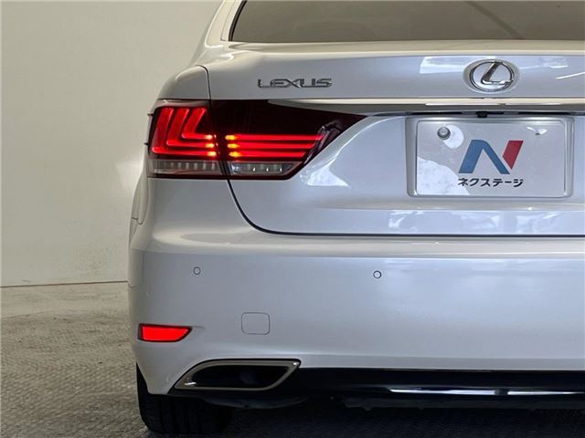 2013 Lexus LS — миниатюра 19