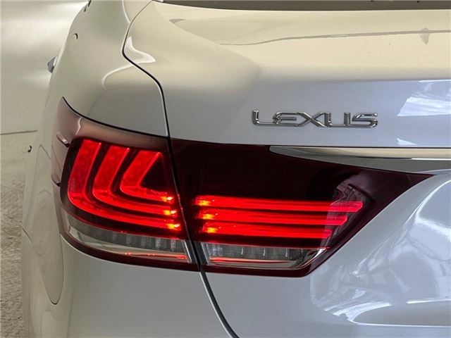 2013 Lexus LS — миниатюра 21