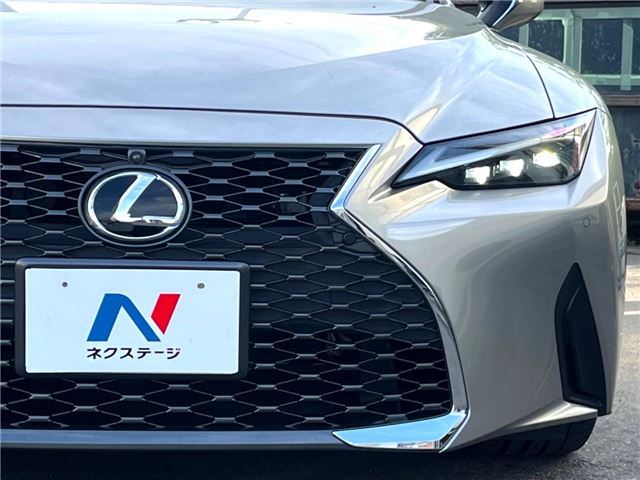 صورة مصغرة 15 لـ 2021 Lexus IS