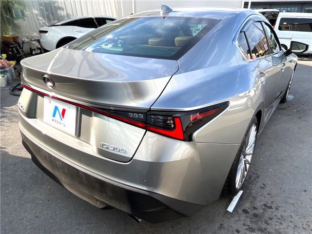 صورة مصغرة 27 لـ 2021 Lexus IS