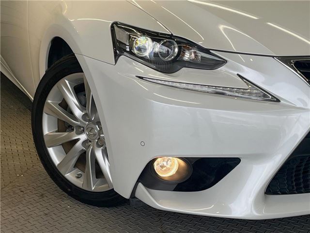 2014 Lexus IS photo 6