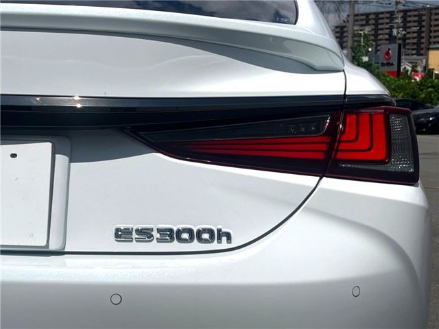 2020 Lexus ES thumbnail 22