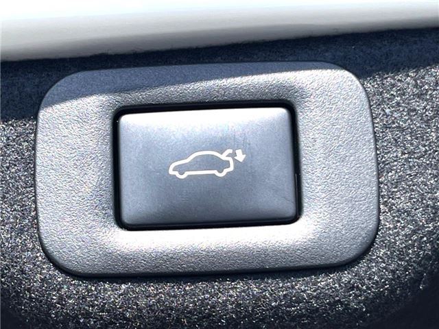 2020 Lexus ES thumbnail 26