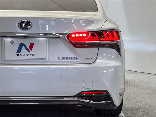 صورة مصغرة 18 لـ 2018 Lexus LS