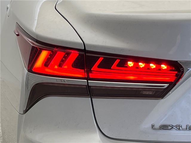 صورة مصغرة 19 لـ 2018 Lexus LS