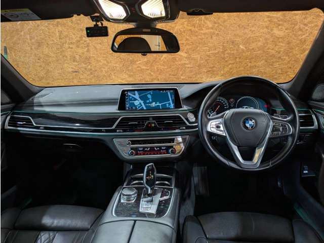 صورة مصغرة 24 لـ 2017 BMW 7 SERIES