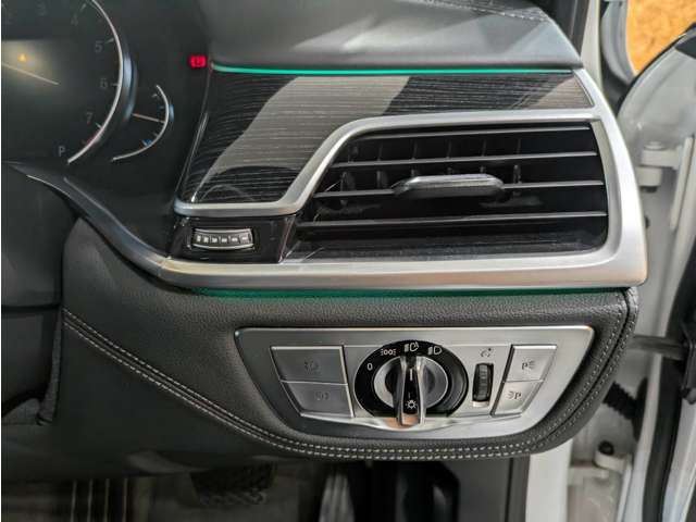 صورة مصغرة 28 لـ 2017 BMW 7 SERIES