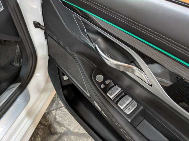 صورة مصغرة 31 لـ 2017 BMW 7 SERIES