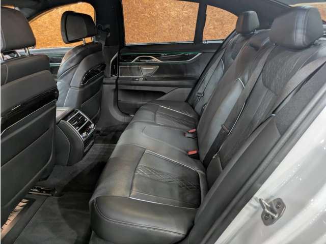 صورة مصغرة 66 لـ 2017 BMW 7 SERIES