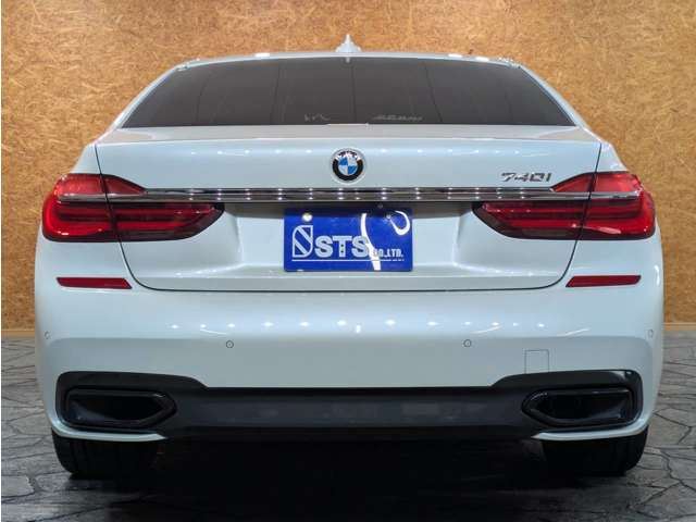 صورة 5 لـ 2017 BMW 7 SERIES