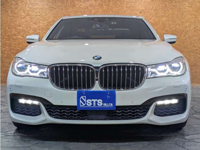 صورة 4 لـ 2017 BMW 7 SERIES