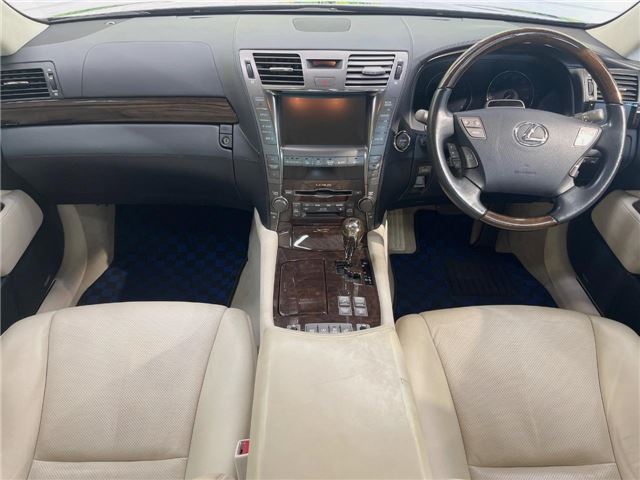 صورة مصغرة 25 لـ 2008 Lexus LS
