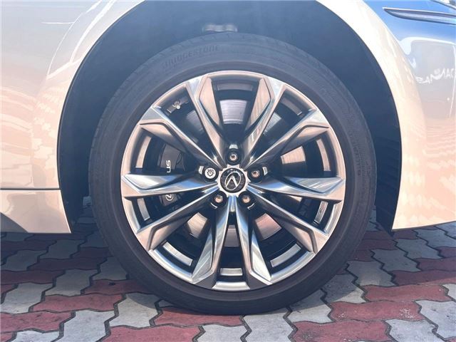 صورة مصغرة 16 لـ 2018 Lexus LS