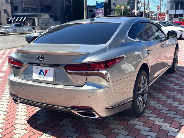 2018 Lexus LS photo 8