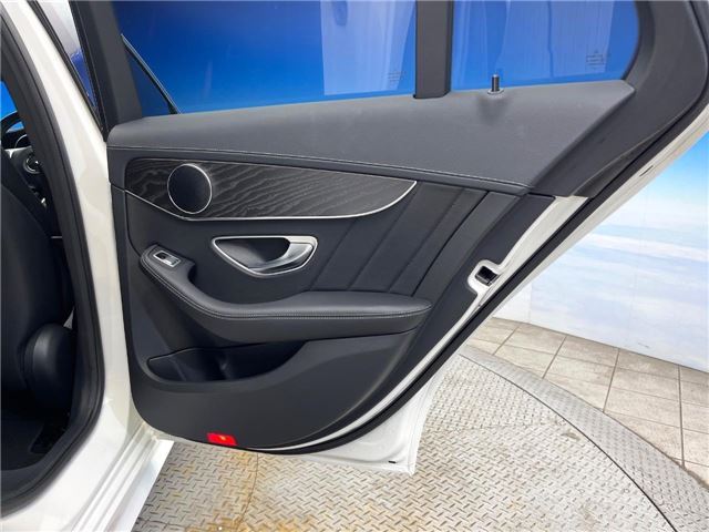 2015 Mercedes-BENZ C-CLASS thumbnail 29